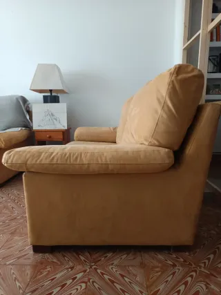 Sofá de 2 plazas.