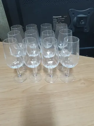 Copas de vino tengo 12 cada una 1.20