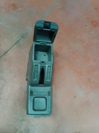 Consola Nissan Terrano