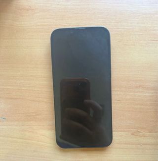 iPhone 14 y Apple Watch series 10