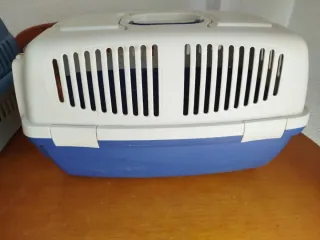 Transportín para mascotas azul y blanco