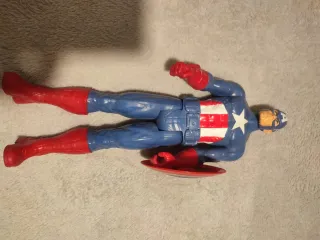 Figuras Acción: Batman,C. América, Spiderm,Hulk.