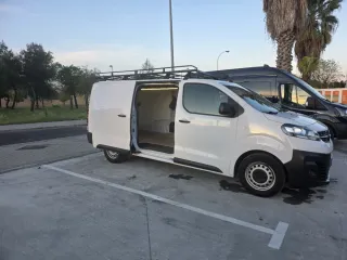 Alquiler SIN conductor