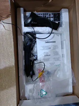 DVD Portátil Medion para Coche