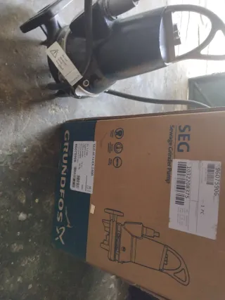 Bomba sumergible Grundfos SEG.40.12.EX.2.50B