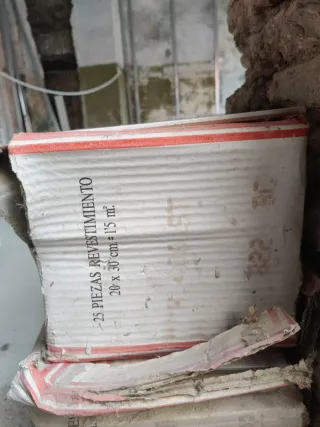 Baldosas y azulejos sobrantes