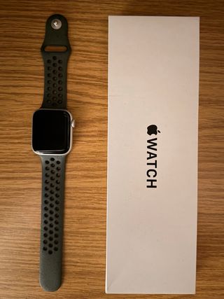 Apple Watch SE 2 44mm Verde Noche/Plata