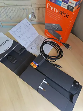 Amazon Fire TV Stick con mando por voz