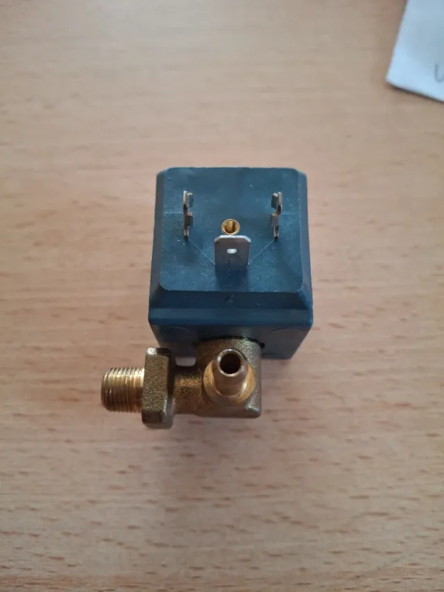 -Válvula magnetica  2 Vías AC 230V