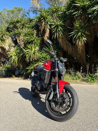 Ducati Monster 937 Roja 2021