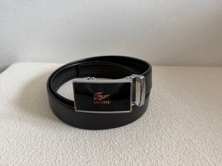 Cinturón de piel Lacoste negro