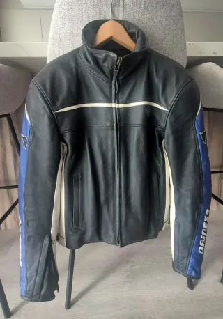 Chaqueta de piel Dainese Talla 46 Deportiva