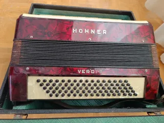 Acordeón Hohner Verdi II