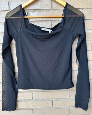 Top NA-KD negro manga larga malla