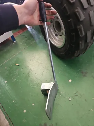 Destalonador de ruedas