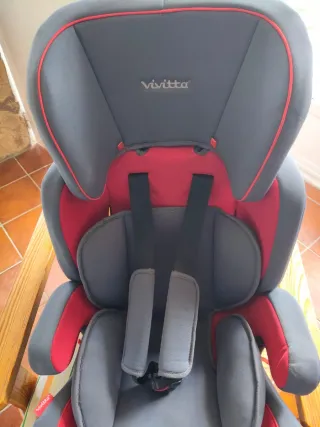 Silla de coche Vivitta gris y roja