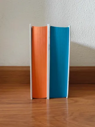 2 libros de la saga La Guerra de la Amapola