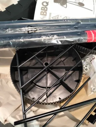 Parilla, Barbacoa carbón ruedas 40x45x70cm acero