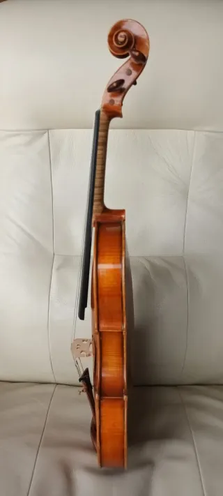 Violín.