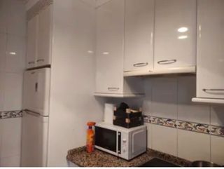 Se alquila piso en calle fueros