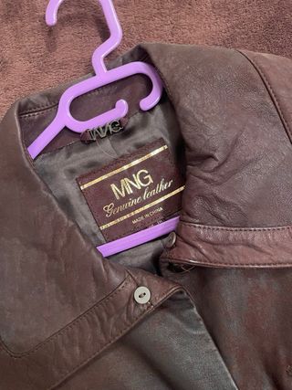 Chaqueta de cuero marrón