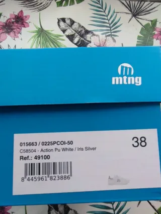 Zapatillas Mustang Talla 38 Blancas y Plateadas.