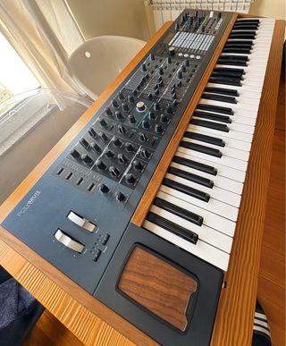 Arturia PolyBrute + Cubierta Protectora Decksaver