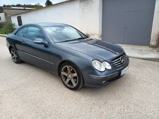 Mercedes-Benz  CLK 2004