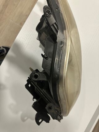 Faro Delantero Izquierdo Toyota Auris