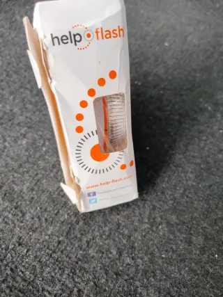 Baliza V16 y linterna Help Flash, 2 EN 1, sin usar