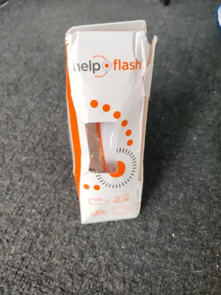 Baliza V16 y linterna Help Flash, 2 EN 1, sin usar