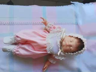 Muñeco bebé cuerpo de tela