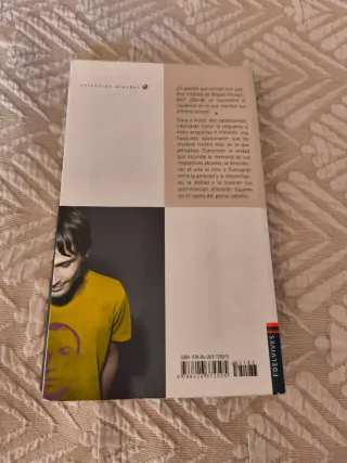 Mala luna (Alandar) (Spanish Edition)