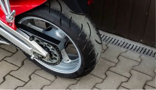 Yamaha YZF R1 (1999)