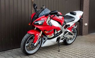 Yamaha YZF R1 (1999)