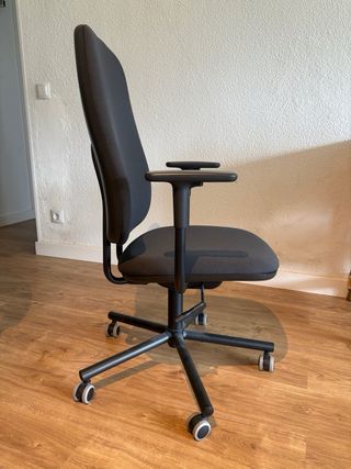 Silla de escritorio IKEA SMÖRKULL gris oscuro