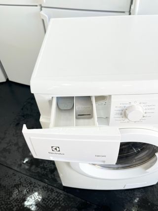LAVADORA ELECTROLUX 8KG 1400RPM A+++. COMO NUEVO