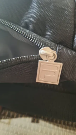 Riñonera Fila Negra Nueva