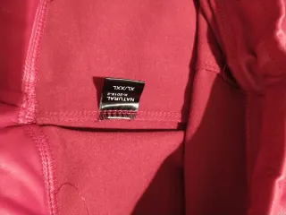 Pantalones elásticos ajustados