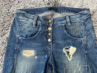 Pantalón vaquero Fornarina desgastado