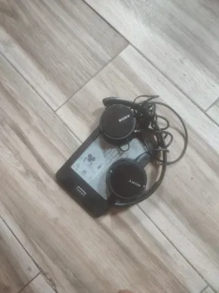 Sony Headphones & E-reader