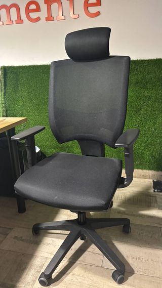 Silla ergonómica oficina con reposacabezas