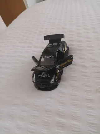 Nissan GTR R35 Coche de Juguete 1:32