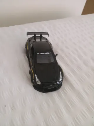 Nissan GTR R35 Coche de Juguete 1:32