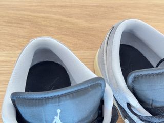 Air Jordan 1 Low SE "Light Smoke Grey"