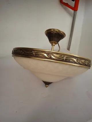 Lampade vintage dorate e beige