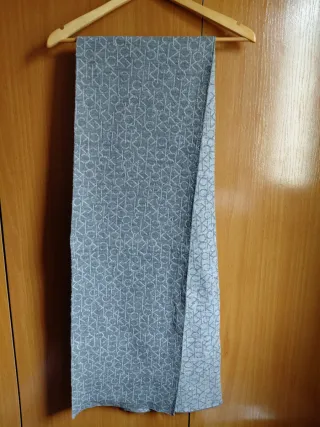 Bufanda Calvin Klein Gris Logo
