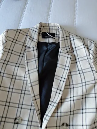 Chaqueta stradivarius cuadros