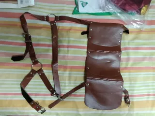 Disfraz Gladiador Romano: Cinturón y Casco