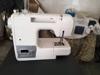 Máquina de coser Saivod Superstar 206